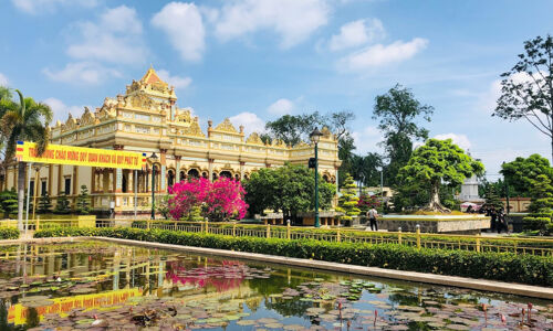 My Tho Vinh Trang Pagoda Lotus
